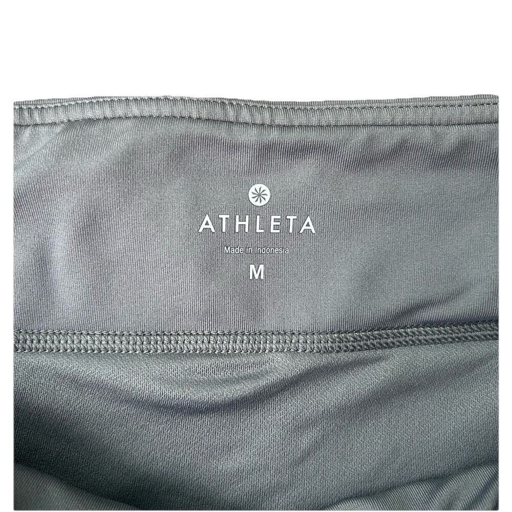 Athleta Women’s Ready Set Go Gray Running Shorts Size M Zippered Pocket - Picture 7 of 8